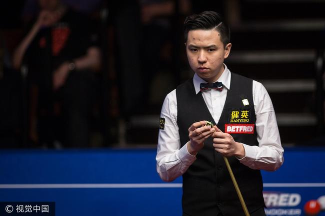 以其敏捷的 以其敏捷的