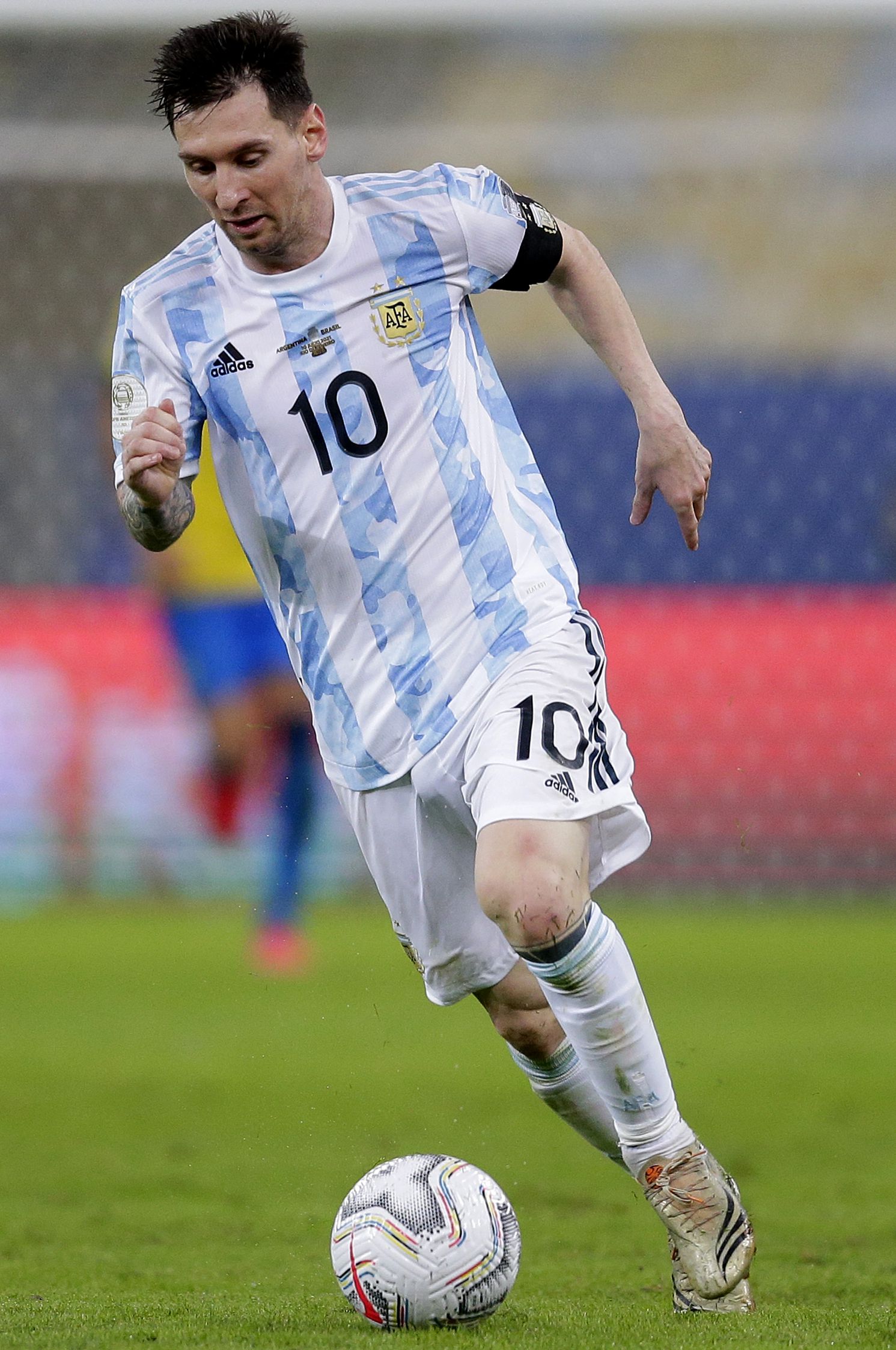 而他也最终 而他也最终